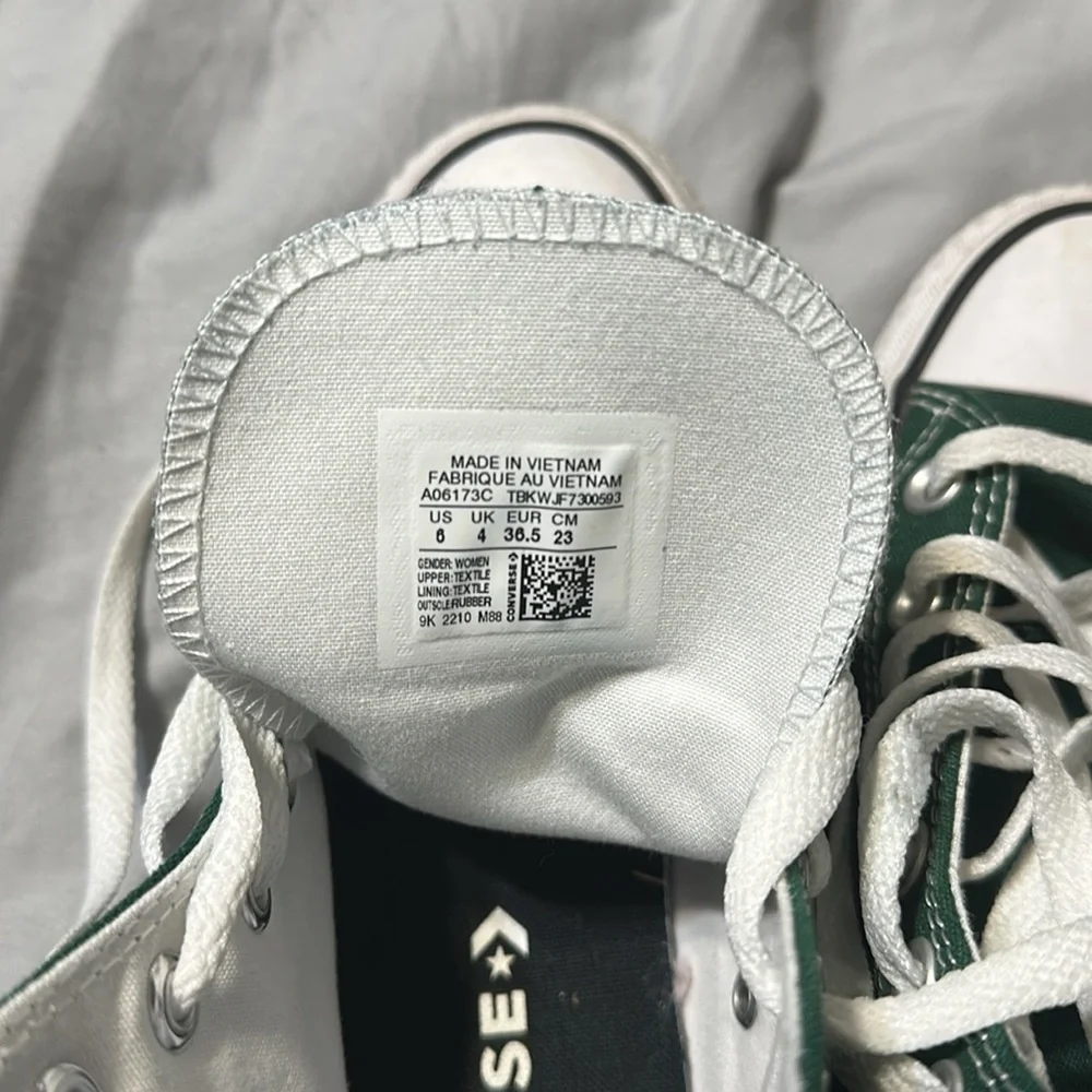 Used - Picture 3 of 3